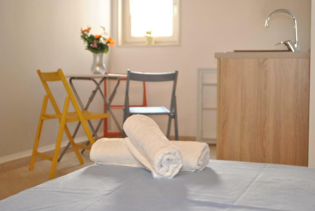Masseria Capece Bed & Breakfast Uggiano La Chiesa Zewnętrze zdjęcie